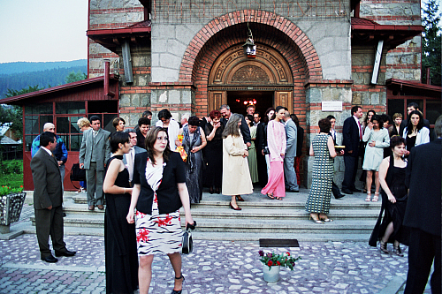 &copy; R.Thiel
Kirche (Biserica)
Hochzeit in Sinaia/Buşteni/Bucegi
Rumänienfotos