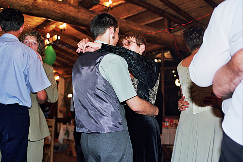 &copy; R.Thiel
Party in der Cabana
Hochzeit in Sinaia/Buşteni/Bucegi
Rumänienfotos